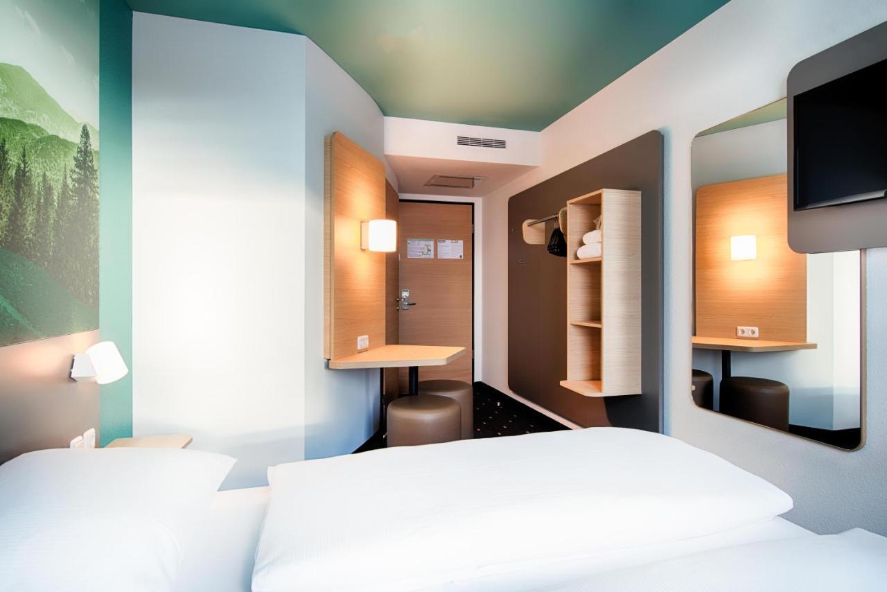 B&B Hotel Muenchen-プッツブルン エクステリア 写真