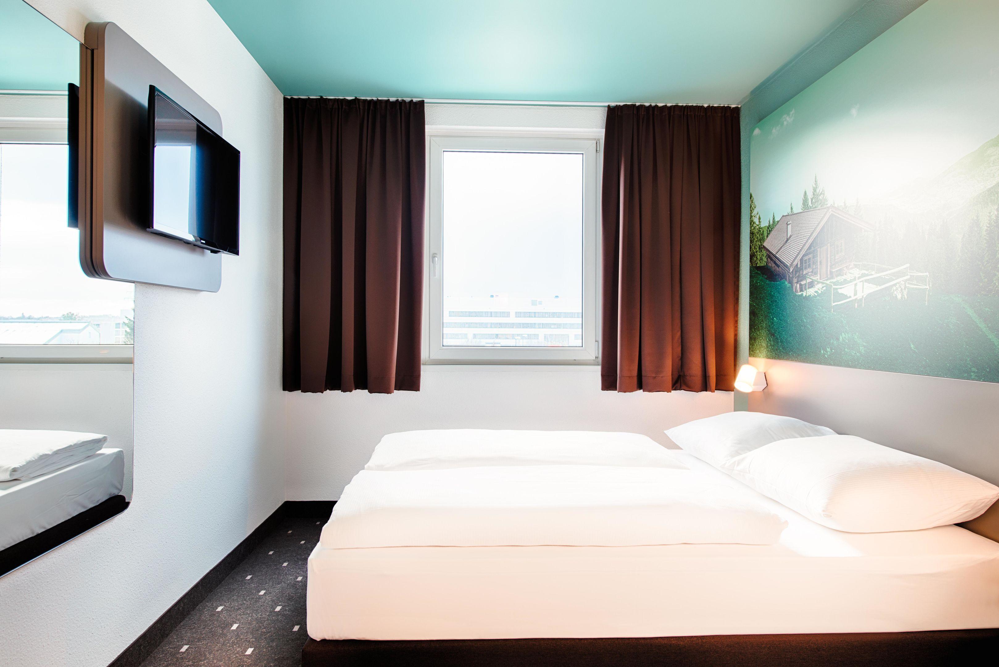 B&B Hotel Muenchen-プッツブルン エクステリア 写真