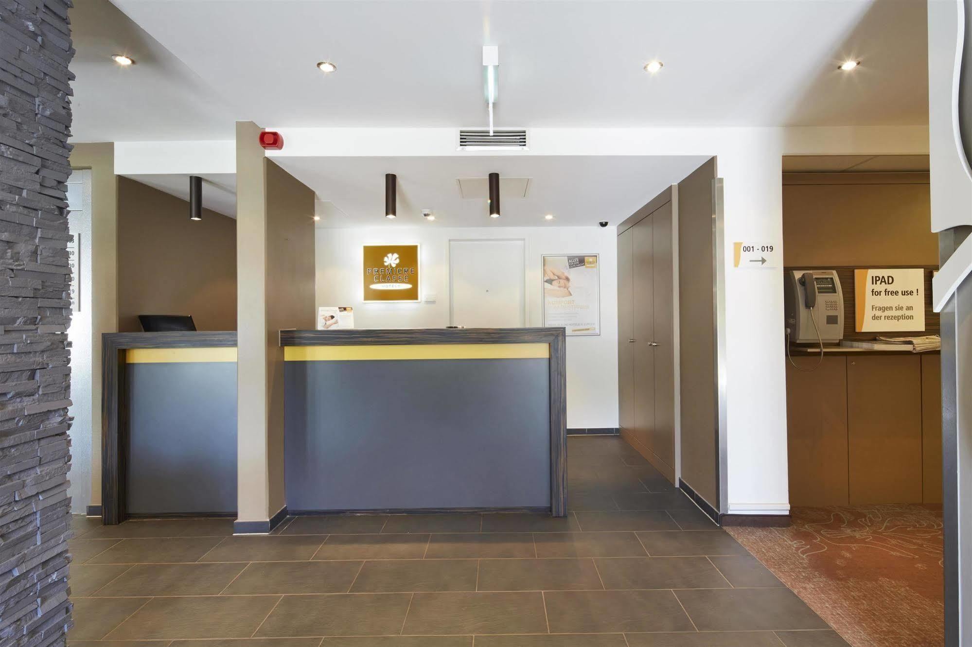 B&B Hotel Muenchen-プッツブルン エクステリア 写真